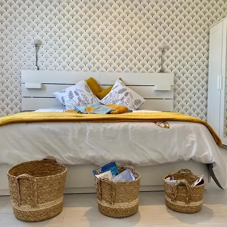 Confort Avec Parentale Et Equipements Pour Bebe A - Fr-1-306-1232 * Saint-Michel-Chef-Chef
